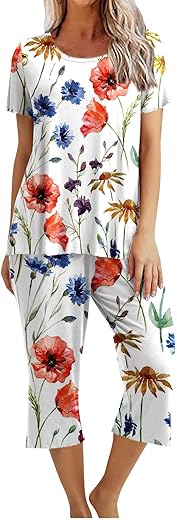 Capri Pajama Sets For Women 2 Piece Outfits Floral Print Short Sleeve Sleepwear Top And Cropped Pants With Pockets