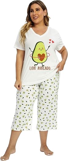 Vozanet Women'S Pajamas Set Soft V Neck Sleepwear Top And Capri Pj Lounge Sets Cartoon Heart Shape Cat Nighty Plus Size