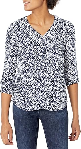 Amazon Essentials Women's 3/4 Sleeve Button Popover Shirt